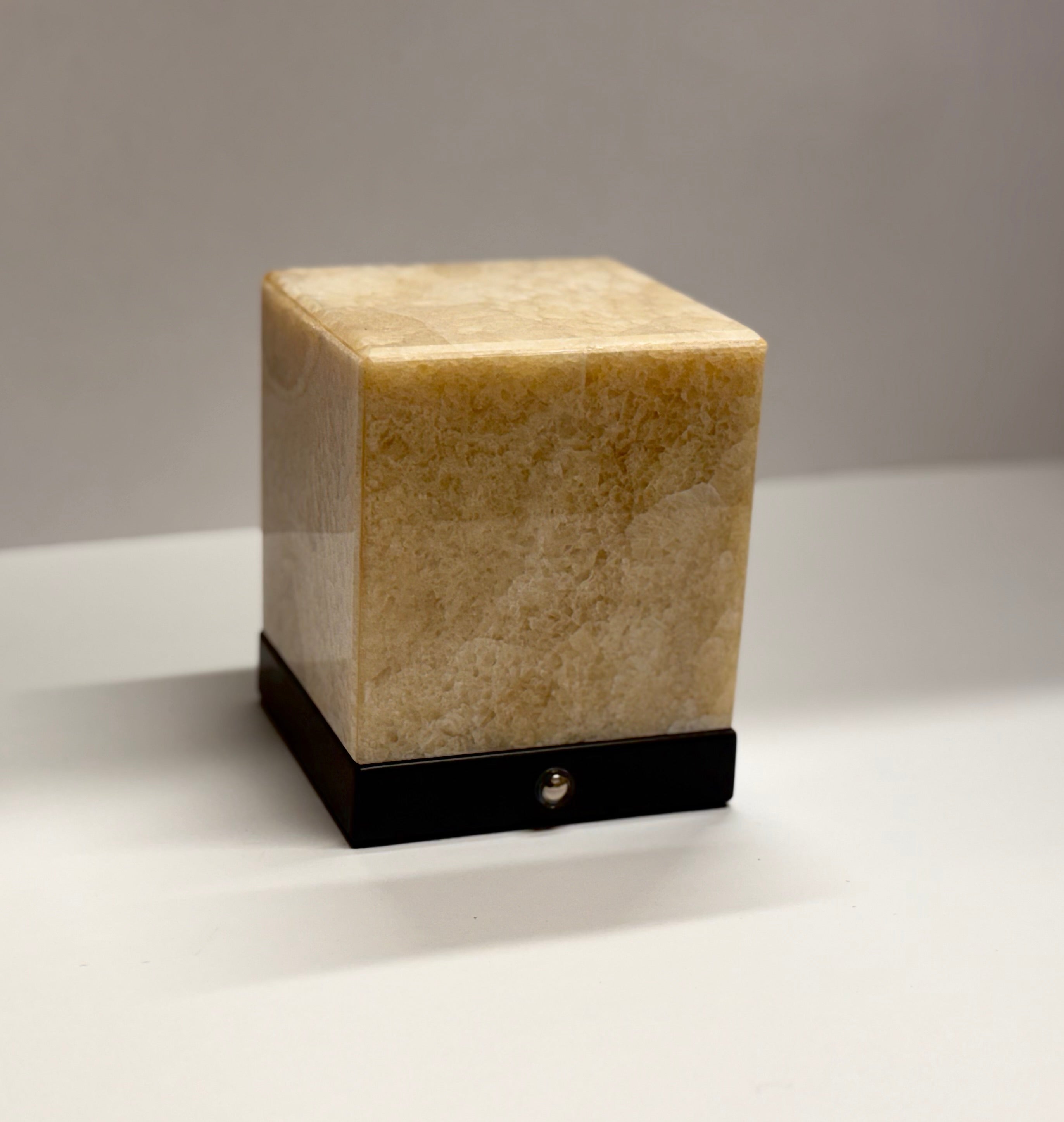 Luminous Stone Lamp, Onice Brown Onyx